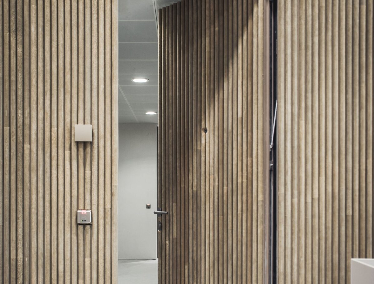 NACH – Nowy Sąd w Amsterdamie, Holandia